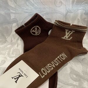 Louis Vuitton Dark Brown Casual Socks Womens Size Medium. 2 pair